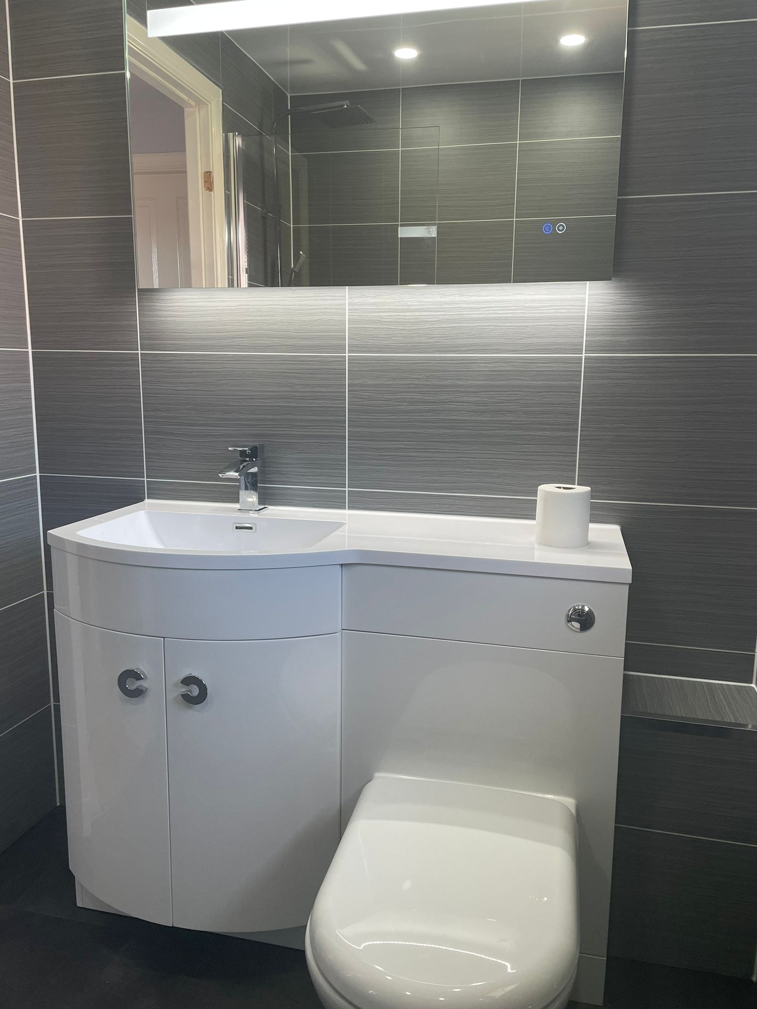 Bathroom vanity and mirror